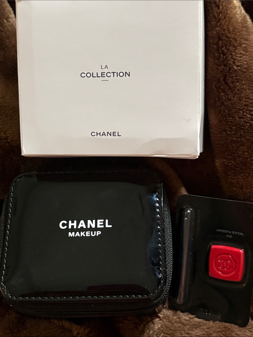 CHANEL Black Makeup Travel Case with White La Collection Box +lipstick sample